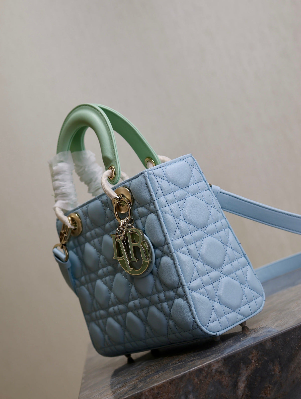 Lady Bag 17cm Celeste Blue Pale Green Lambksin