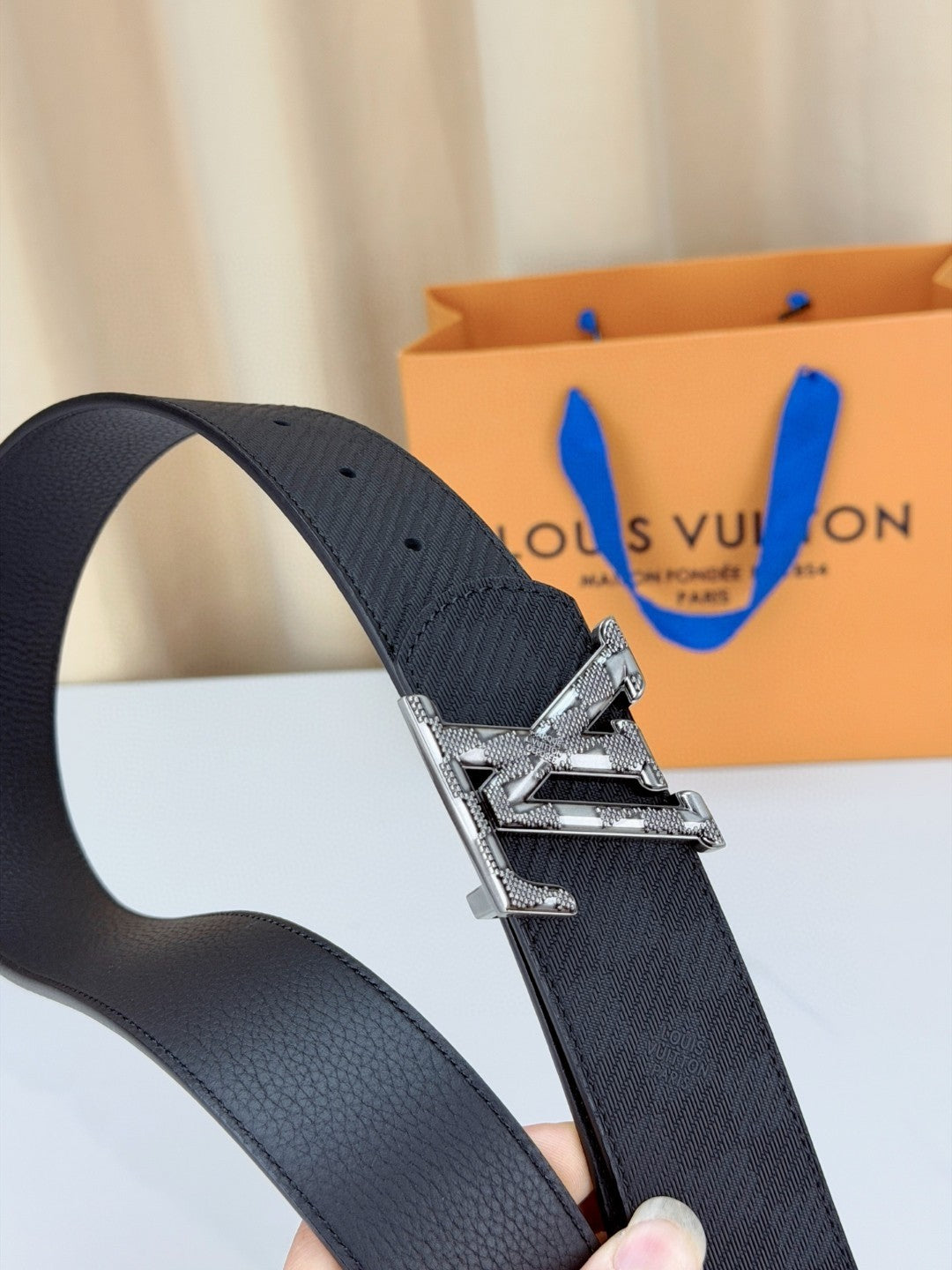 Louis Vuitton LV Dimension Damier 40mm Reversible Belt