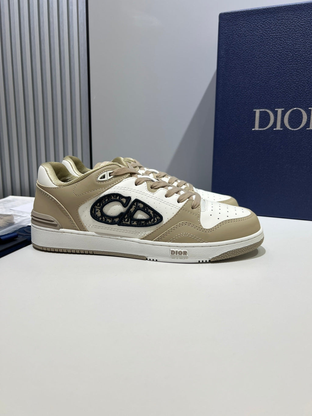 Dior