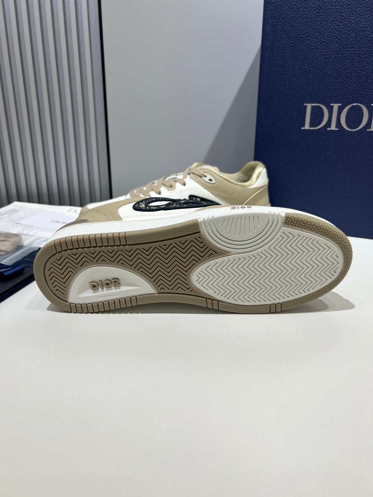 Dior