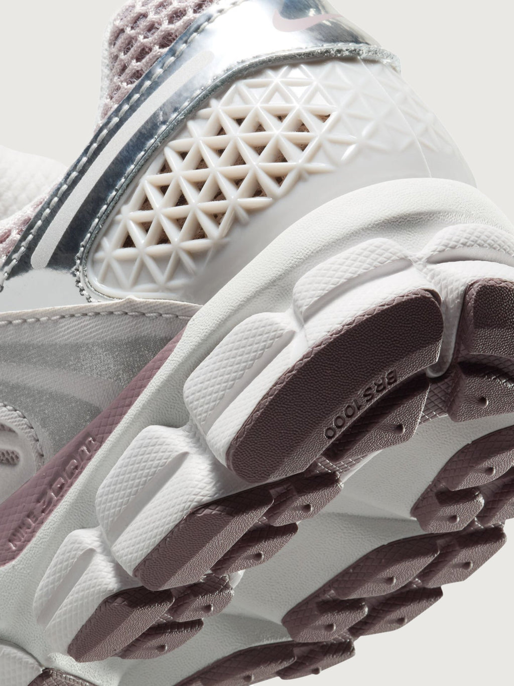 Nike Zoom Vomero 5 - Vast Grey/ Metallic silver
