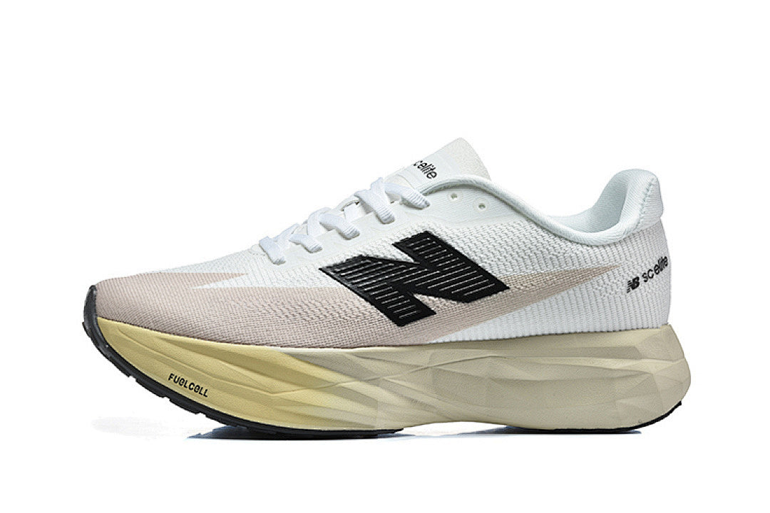 New Balance FuelCell SuperComp Elite v5 Linen Gold