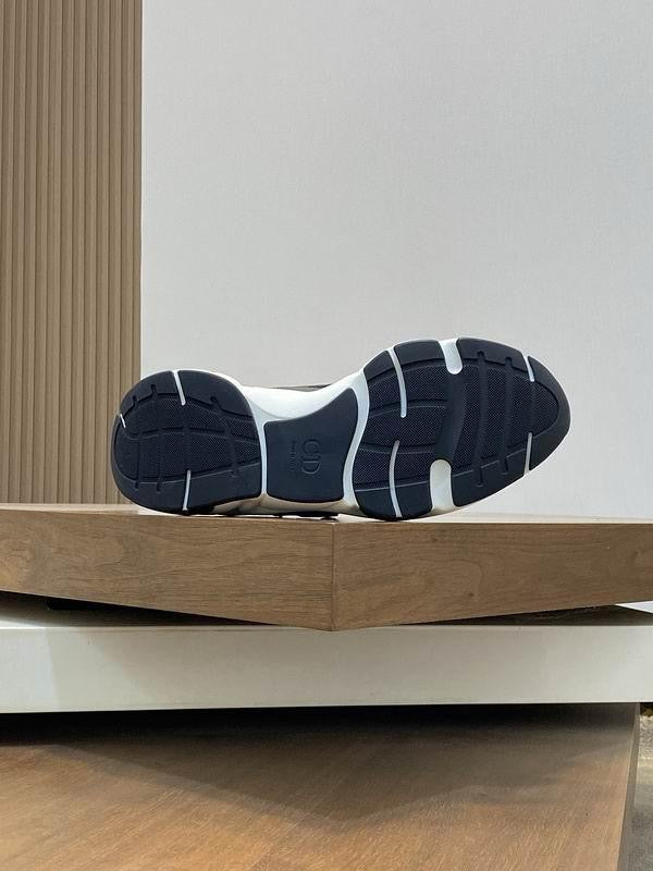 Dior b22