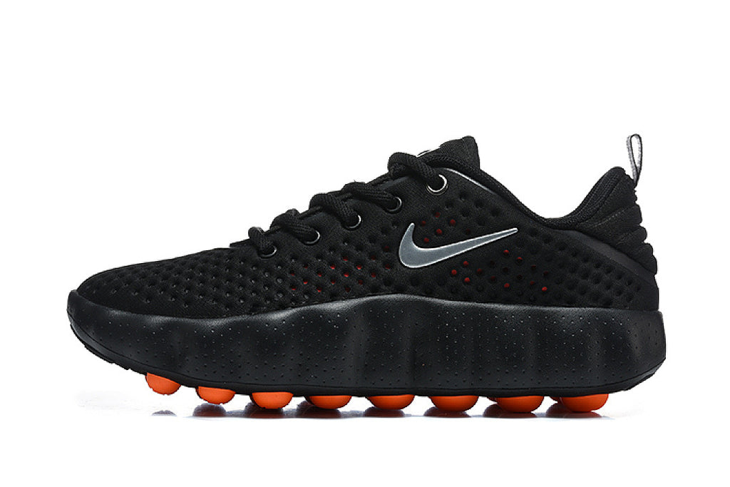 Mind 002 Sneakers Black/Hyper Crimson/Chrome