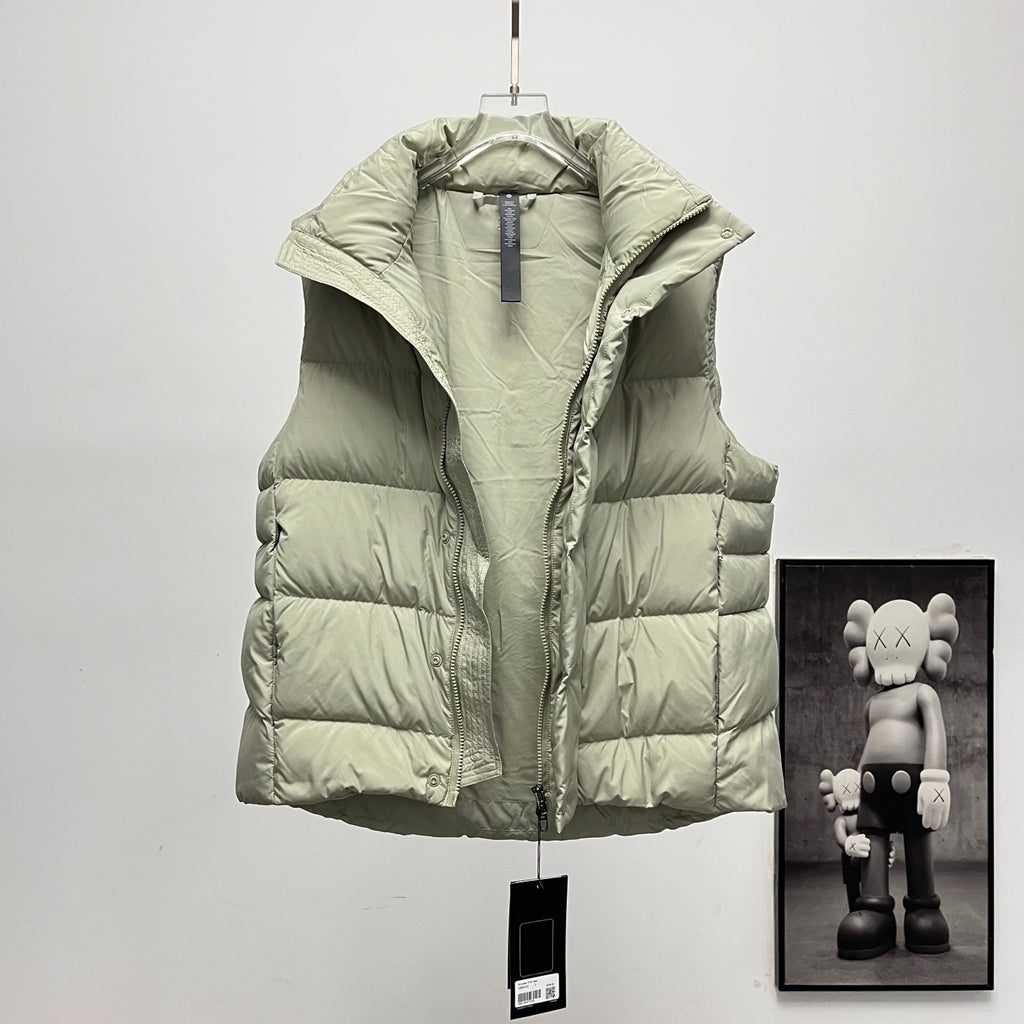 lululemon Wunder Puff Water-Repellent Puffer Vest in Sassy Sage