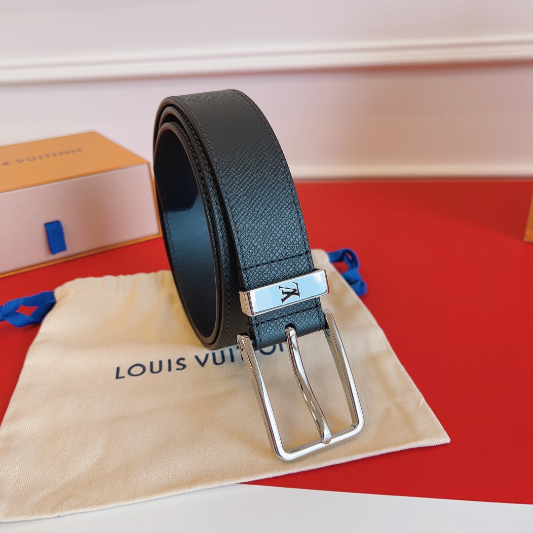Louis Vuitton Pont Neuf 35mm Reversible Taiga Leather Belt