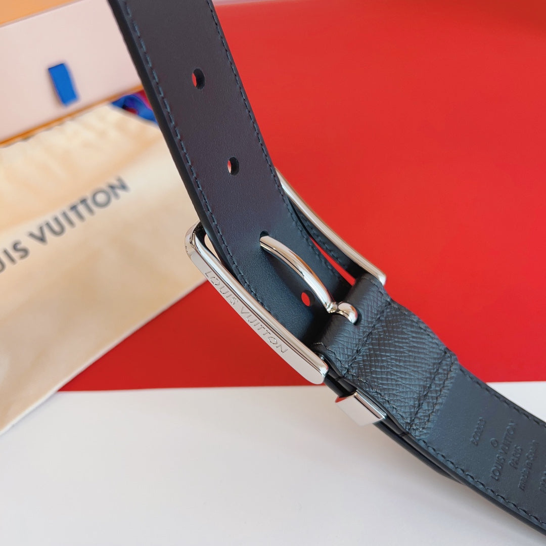 Louis Vuitton Pont Neuf 35mm Reversible Taiga Leather Belt