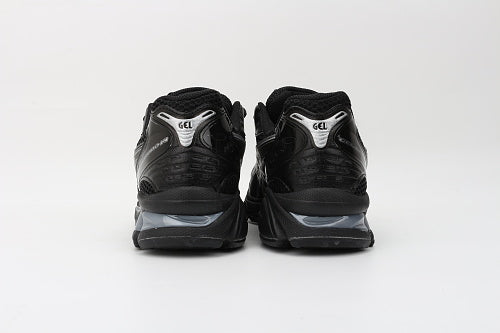 ASICS Unisex GEL-Kayano 14 "Black / Carrier Grey" (Black Silver Edition)