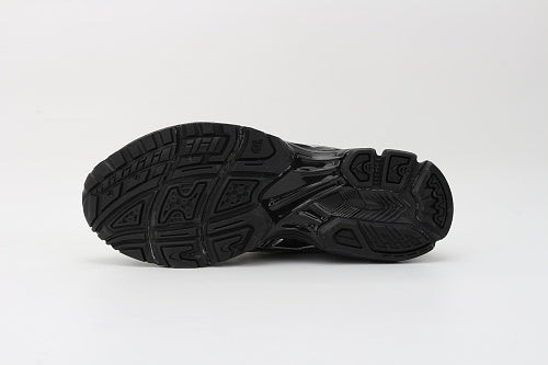 ASICS Unisex GEL-Kayano 14 "Black / Carrier Grey" (Black Silver Edition)