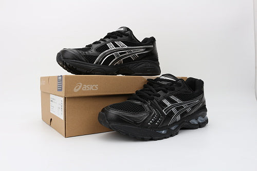 ASICS Unisex GEL-Kayano 14 "Black / Carrier Grey" (Black Silver Edition)