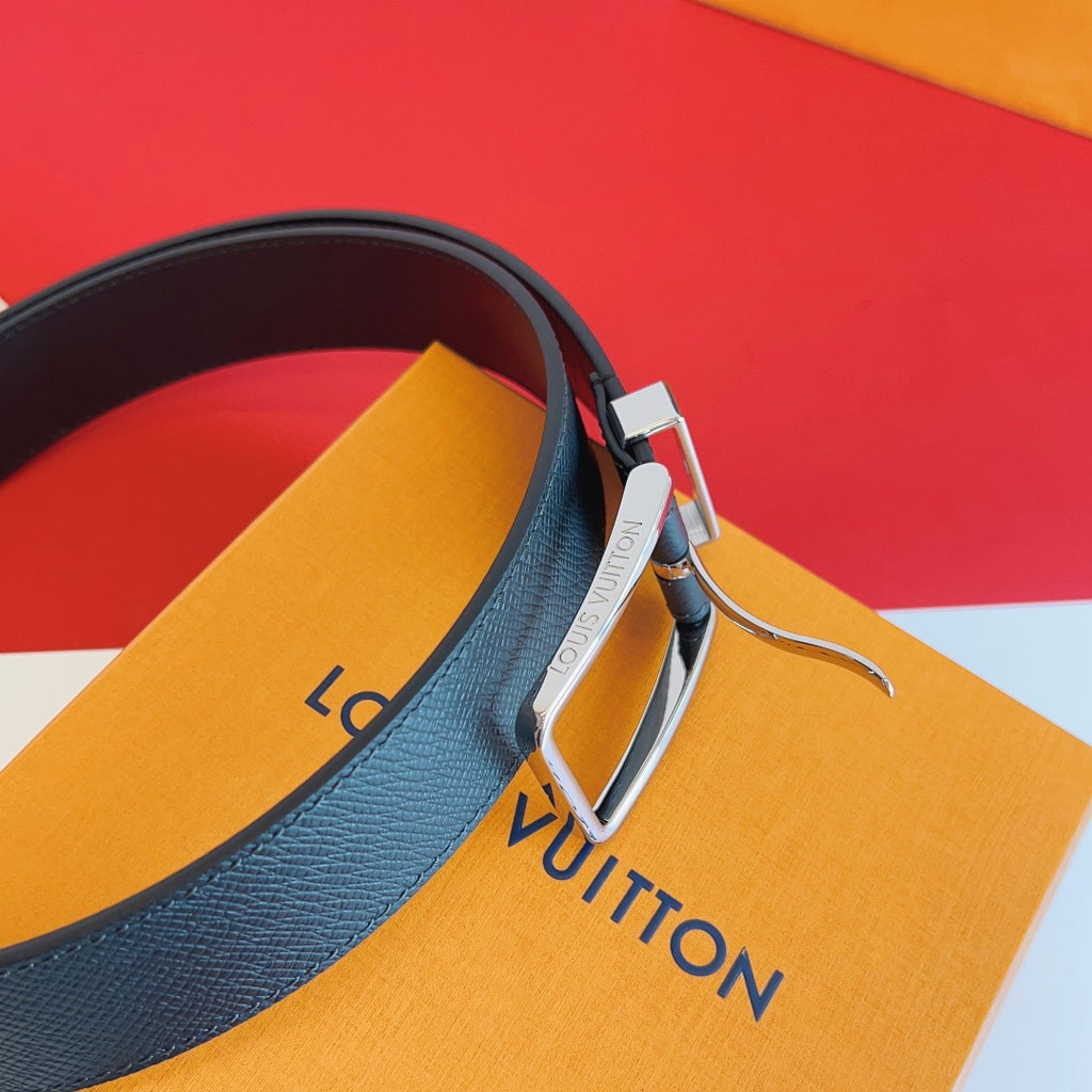 Louis Vuitton Pont Neuf 35mm Reversible Taiga Leather Belt