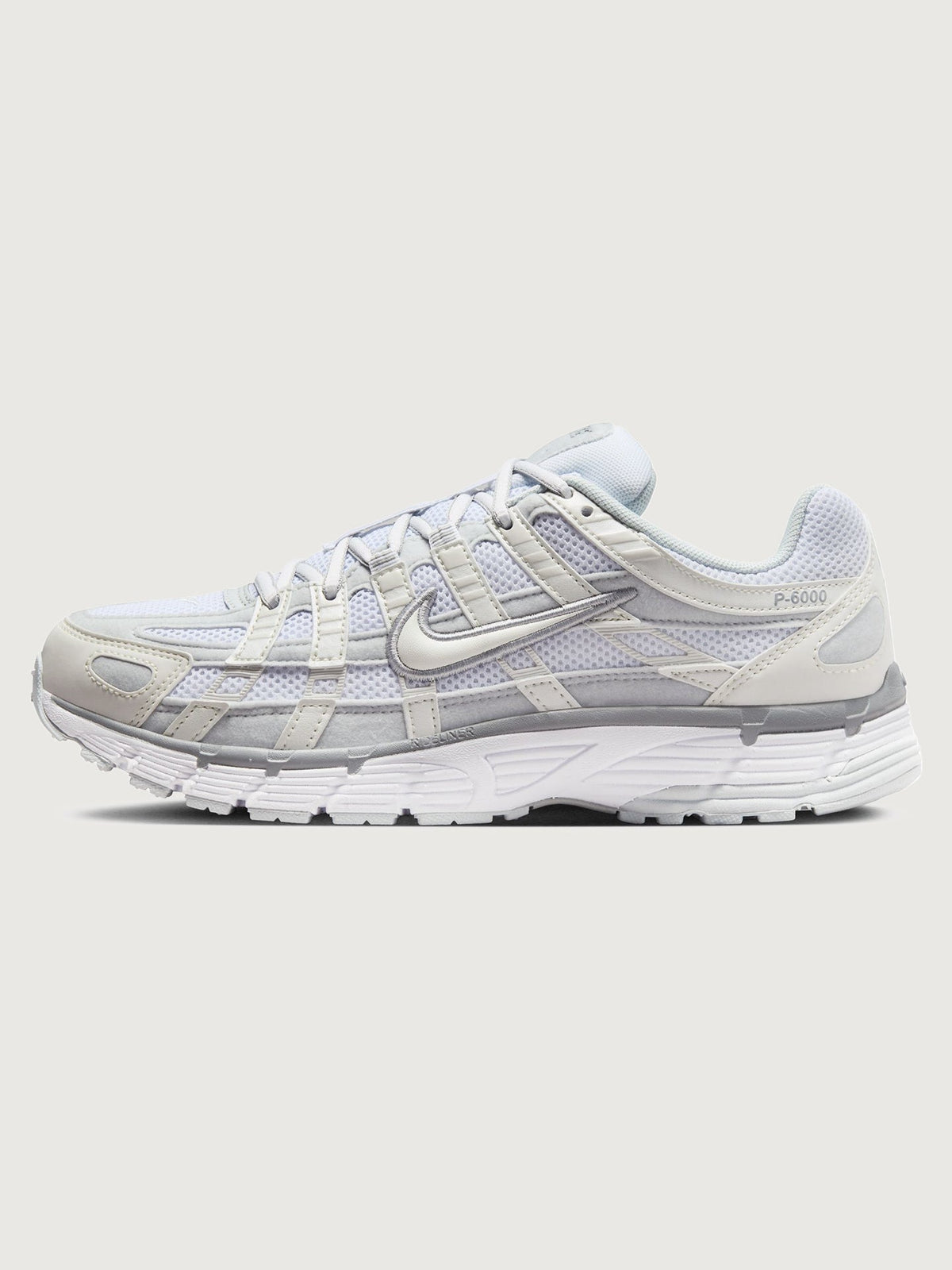 Nike P-6000 - Mtlc Summit White/White-Pure Platinum