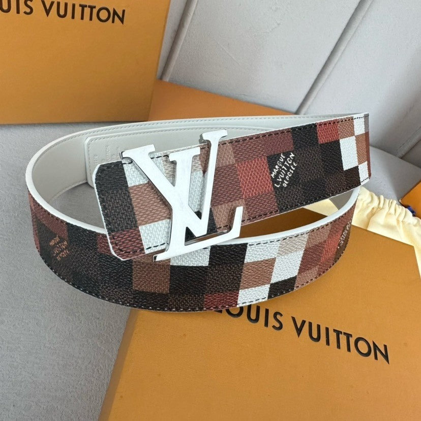 Louis Vuitton LV Initiales 40mm Reversible Belt Cowmooflage