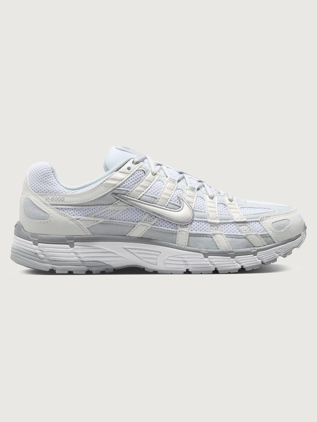 Nike P-6000 - Mtlc Summit White/White-Pure Platinum