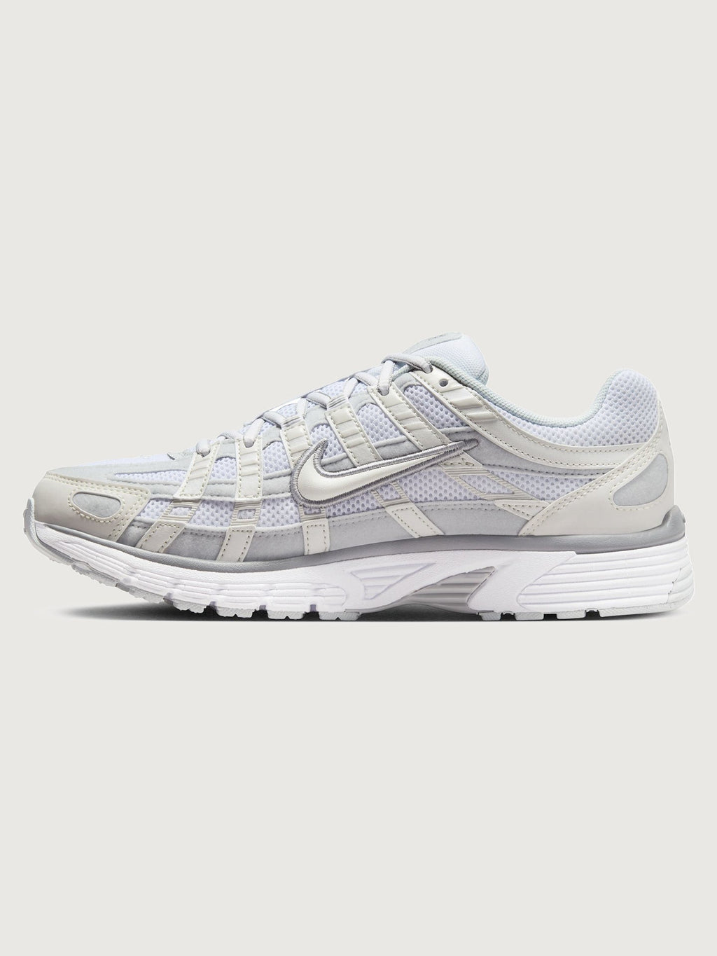 Nike P-6000 - Mtlc Summit White/White-Pure Platinum