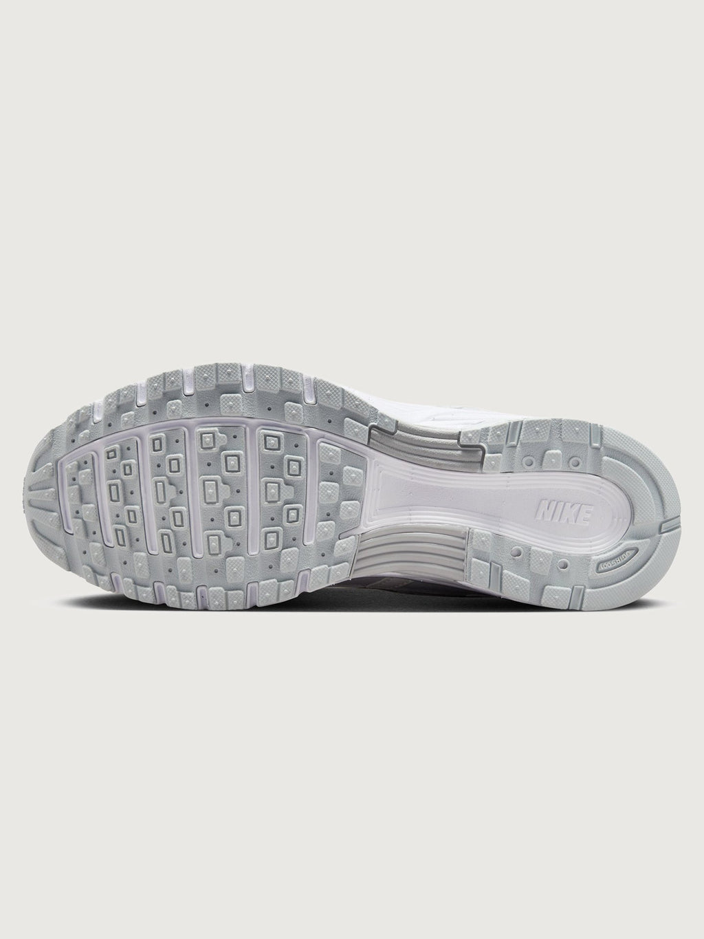 Nike P-6000 - Mtlc Summit White/White-Pure Platinum