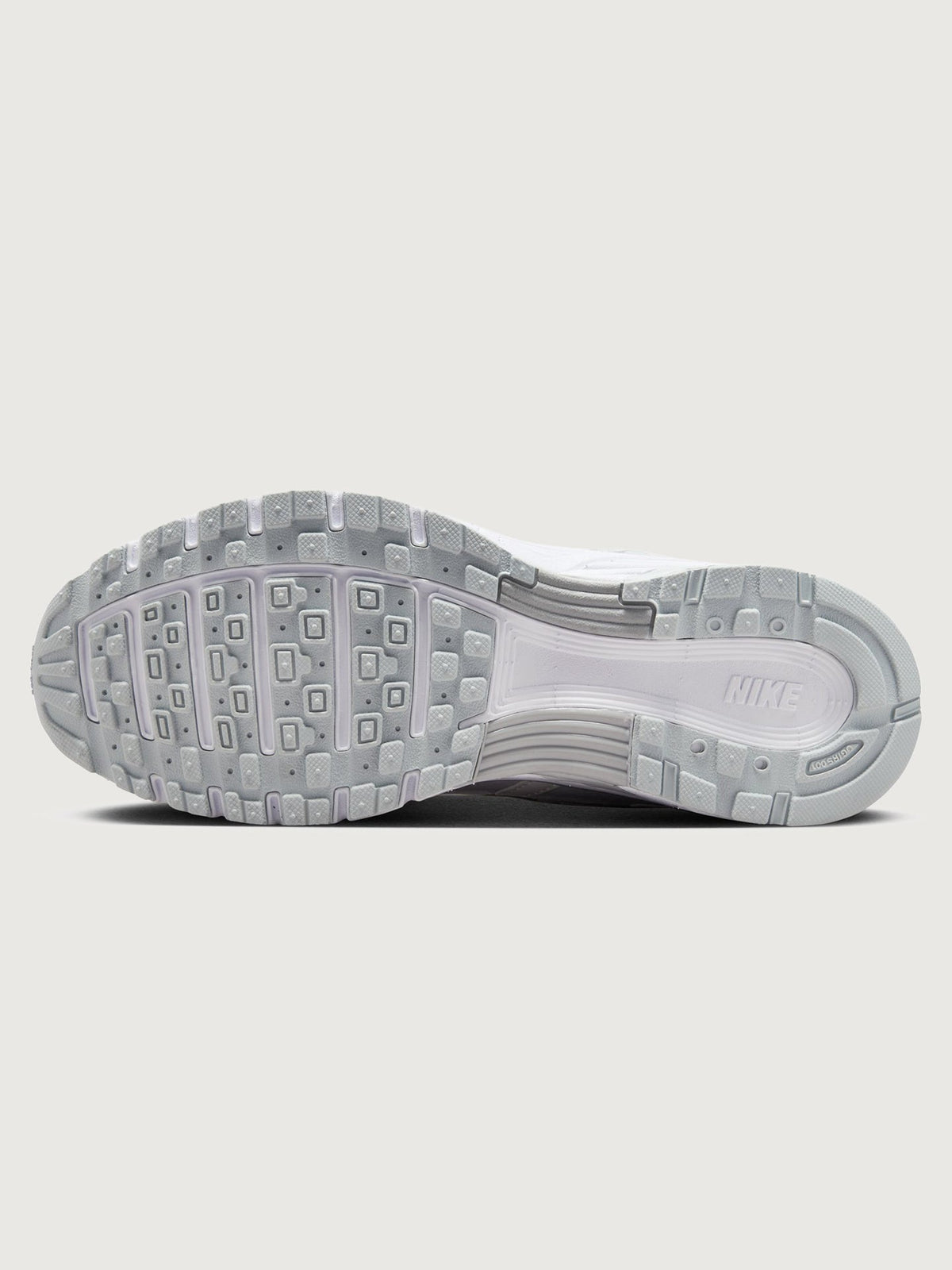 Nike P-6000 - Mtlc Summit White/White-Pure Platinum