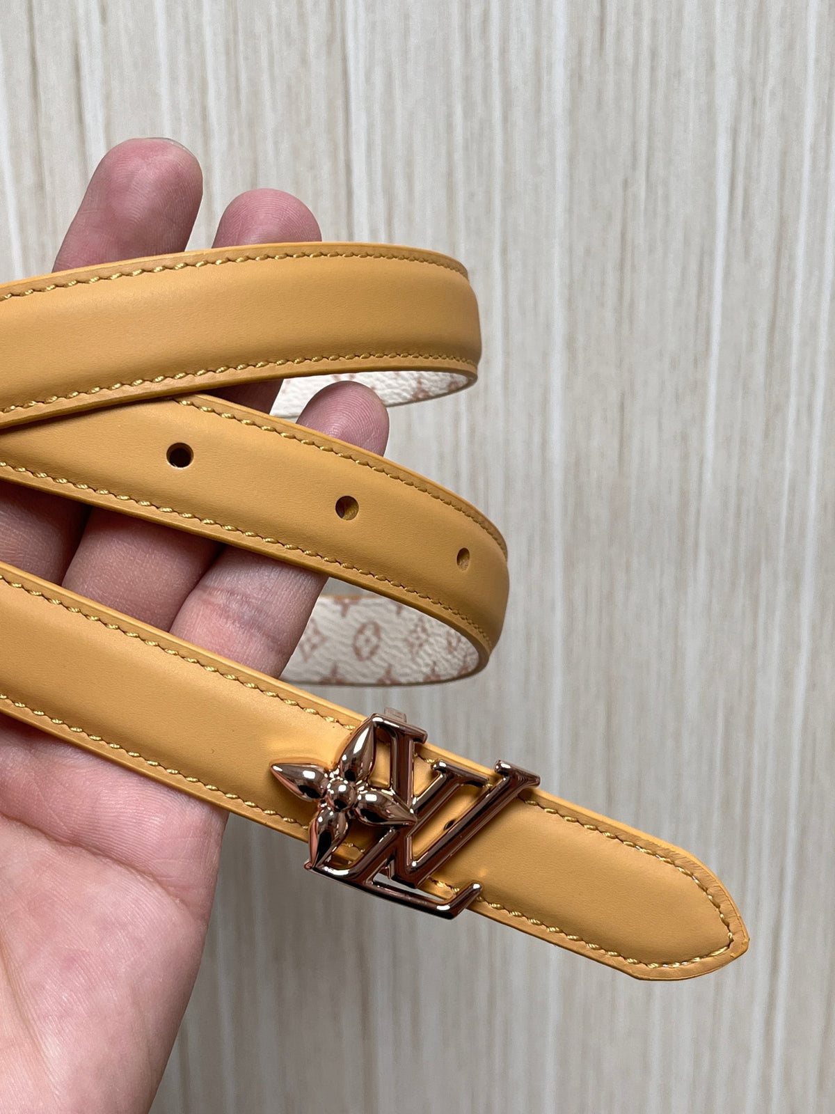 Louis Vuitton LV Bloom Reversible Belt Monogram Arizona 20MM