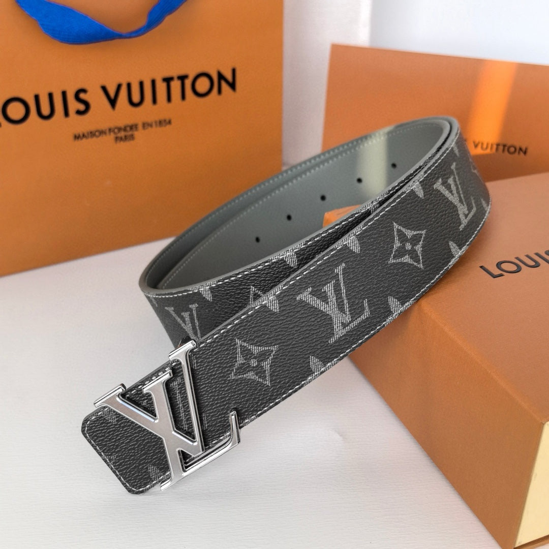 Louis Vuitton LV Initiales 40MM Reversible Belt Monogram Eclipse Reverse