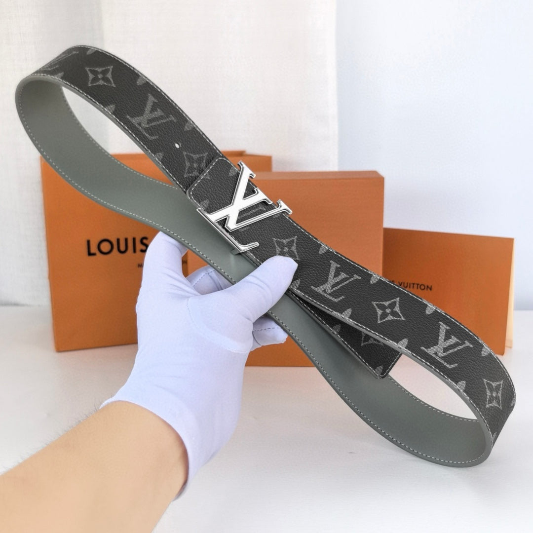 Louis Vuitton LV Initiales 40MM Reversible Belt Monogram Eclipse Reverse