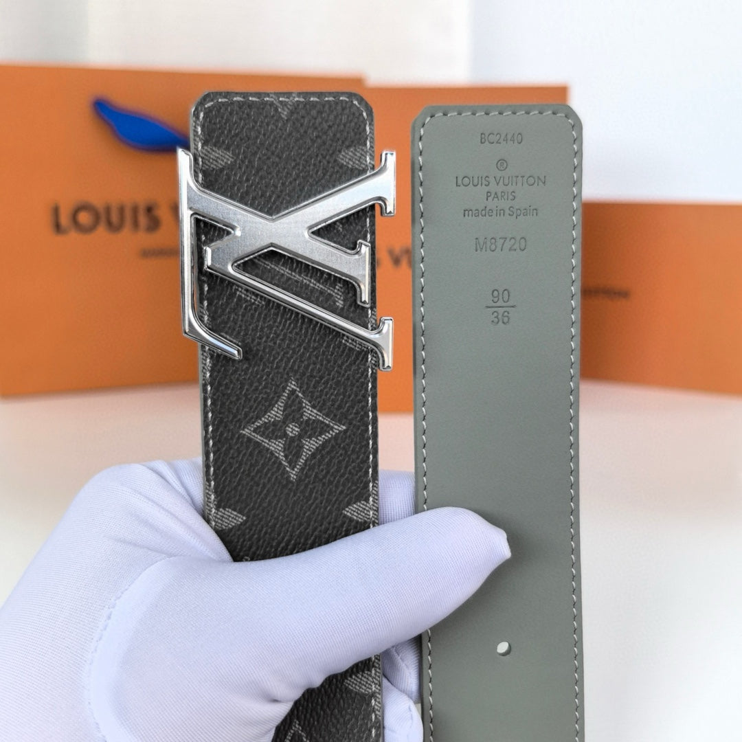 Louis Vuitton LV Initiales 40MM Reversible Belt Monogram Eclipse Reverse