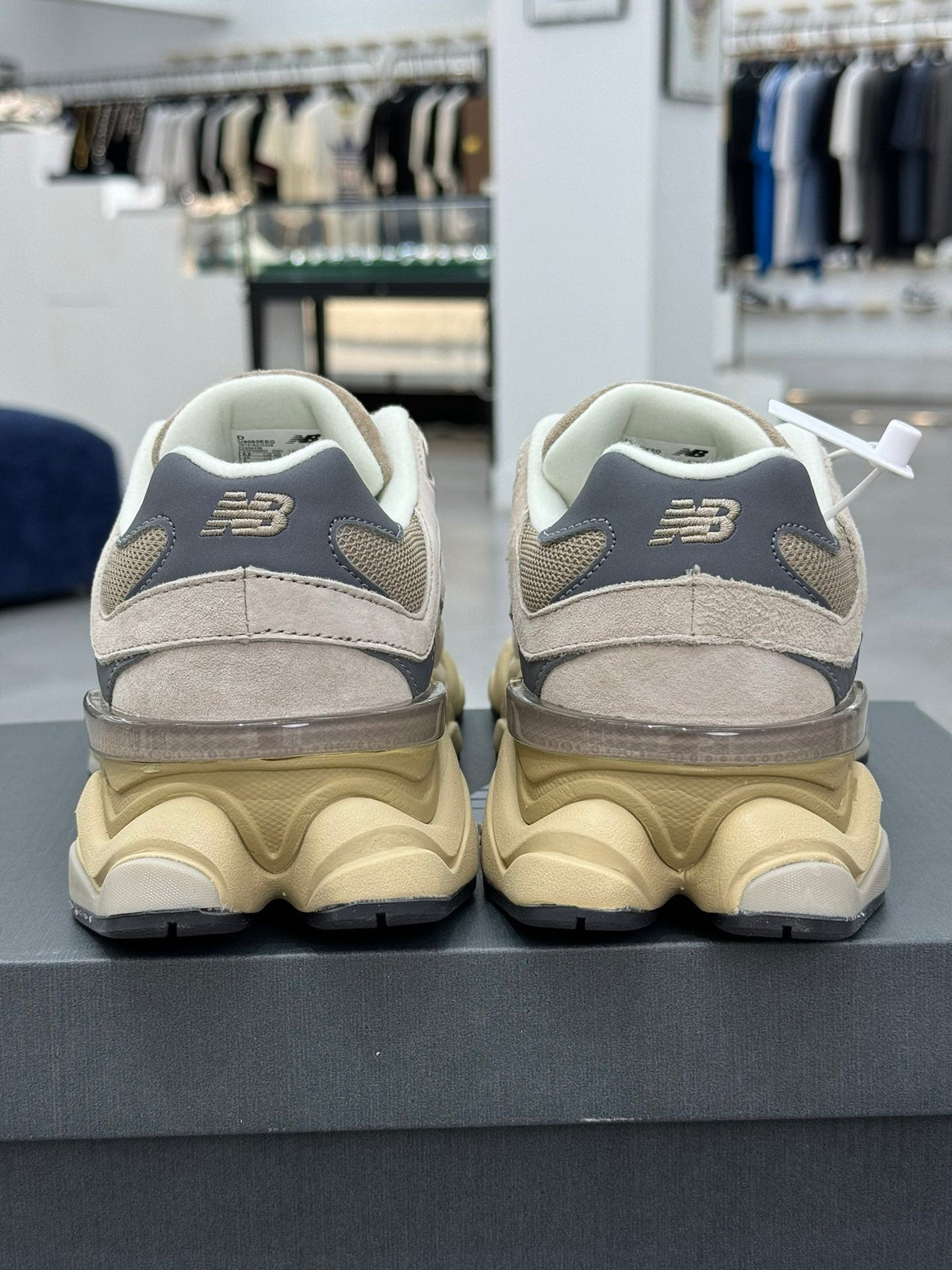 New Balance 9060