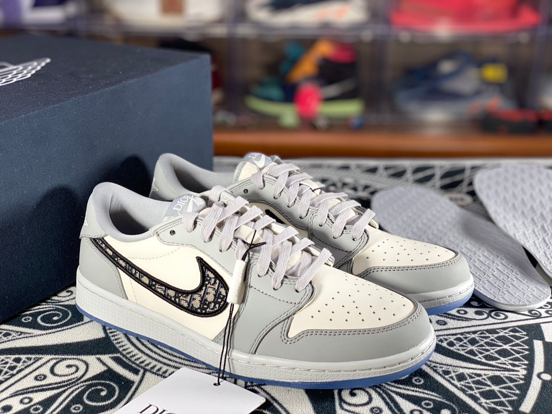 Nike Dunk Low x Dior