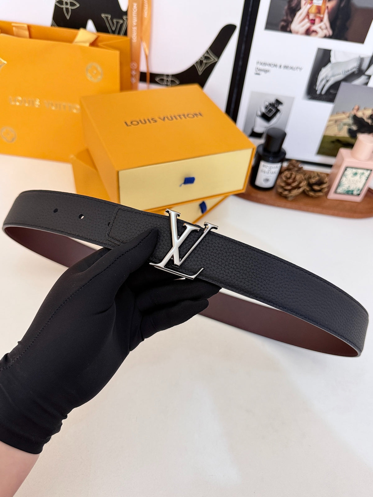 Louis Vuitton LV Initiales 40MM Reversible Belt Black Burgundy