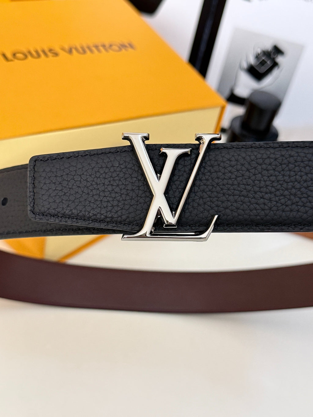 Louis Vuitton LV Initiales 40MM Reversible Belt Black Burgundy