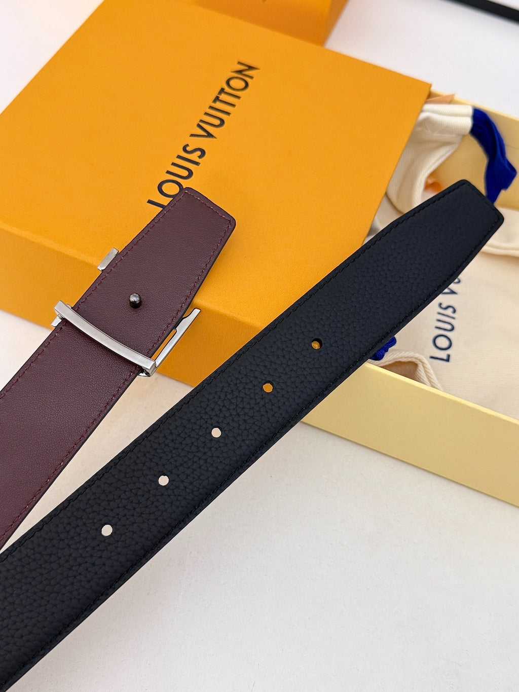 Louis Vuitton LV Initiales 40MM Reversible Belt Black Burgundy