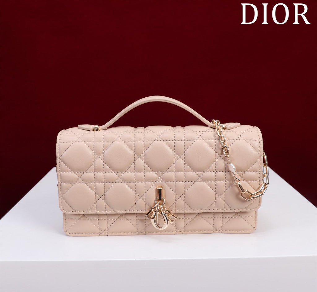 my cd mini 21 powder pink lambskin