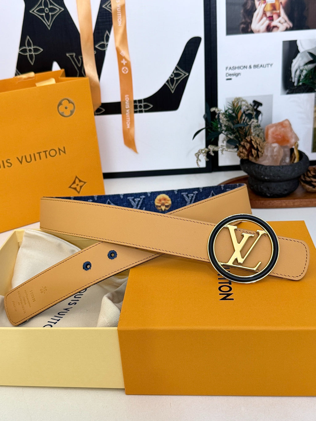 Louis Vuitton LV Circle Wild At Heart 30MM Reversible Belt Arizona Beige