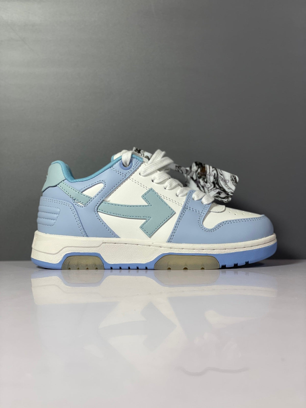 OFF-WHITE Out Of Office