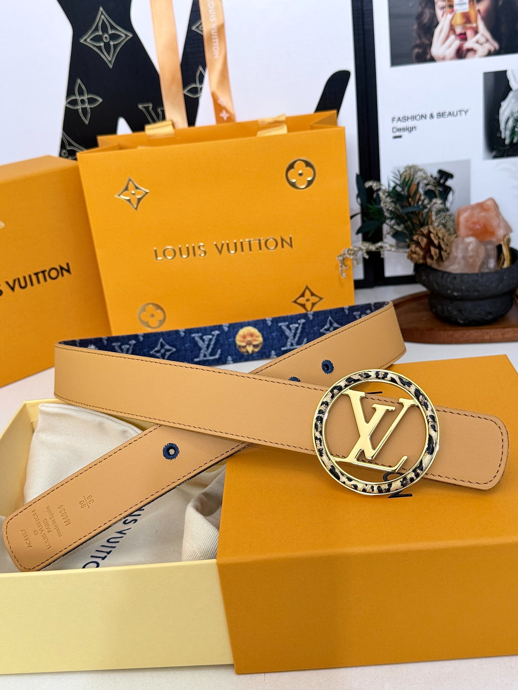 Louis Vuitton LV Circle Wild At Heart 30MM Reversible Belt Arizona Beige