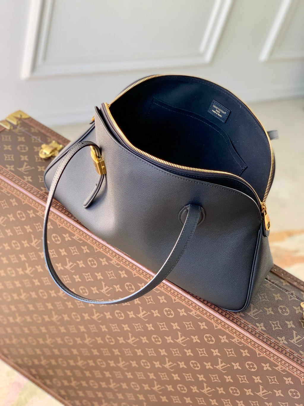 LV 2025 Low Key Duffle Tote Bag 43 Black Calfskin 347098
