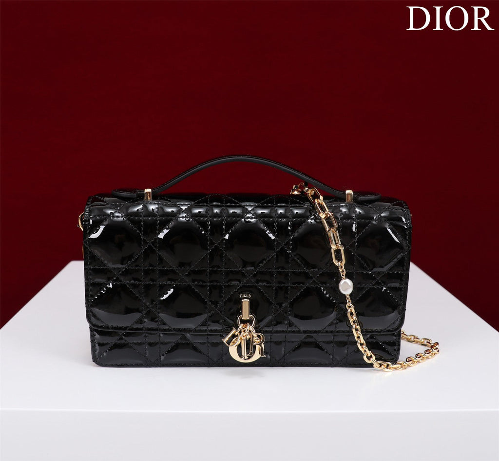 my cd mini 21 black patent calfskin