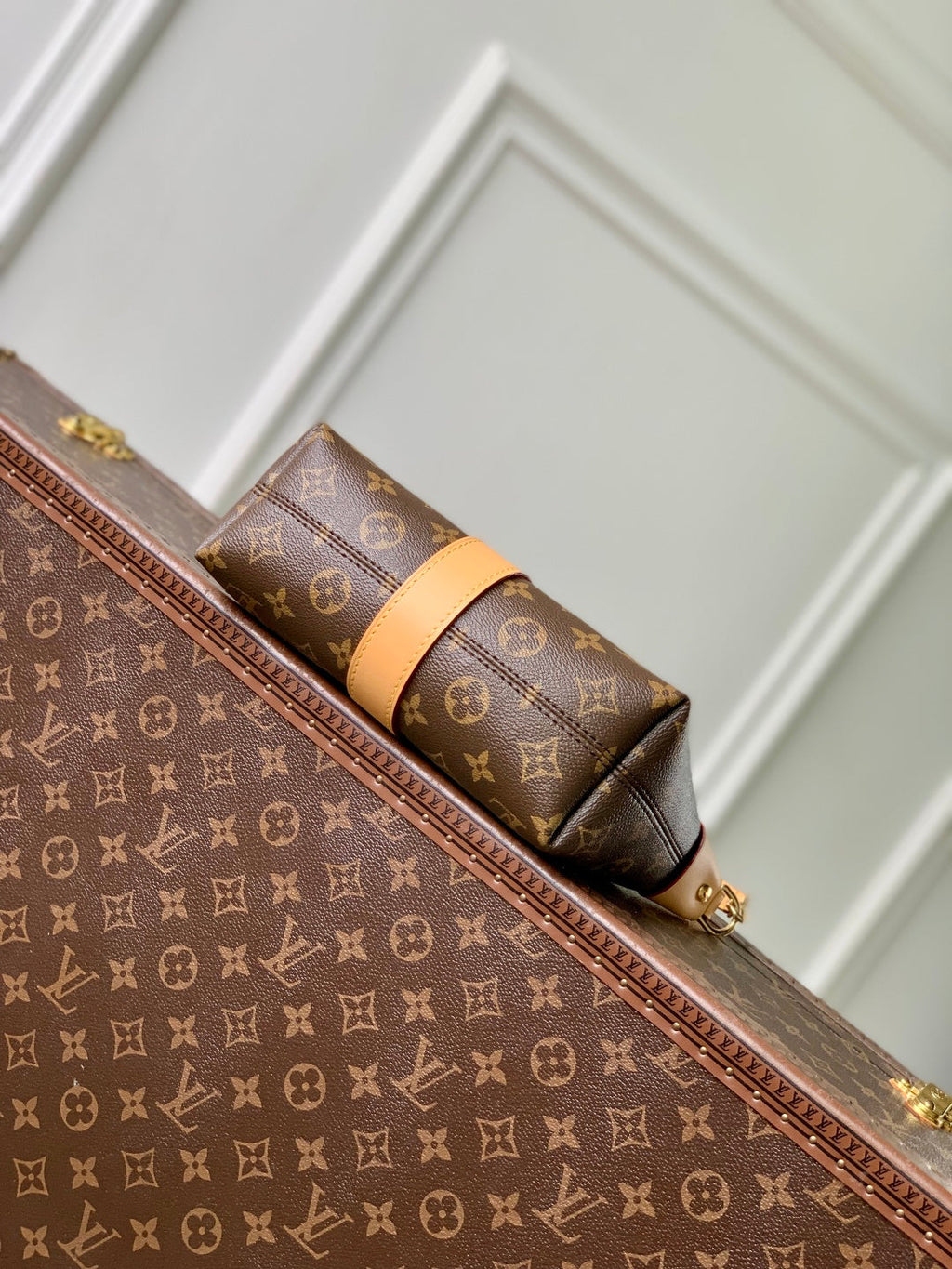 LV 2025 Pochette Mia Camel Brown Leather Canvas 346572