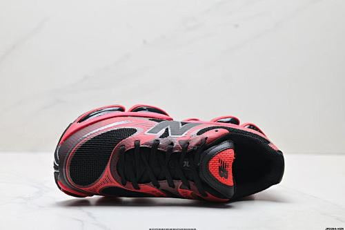 New Balance Abzorb 2000 Black Cement/Podium Red