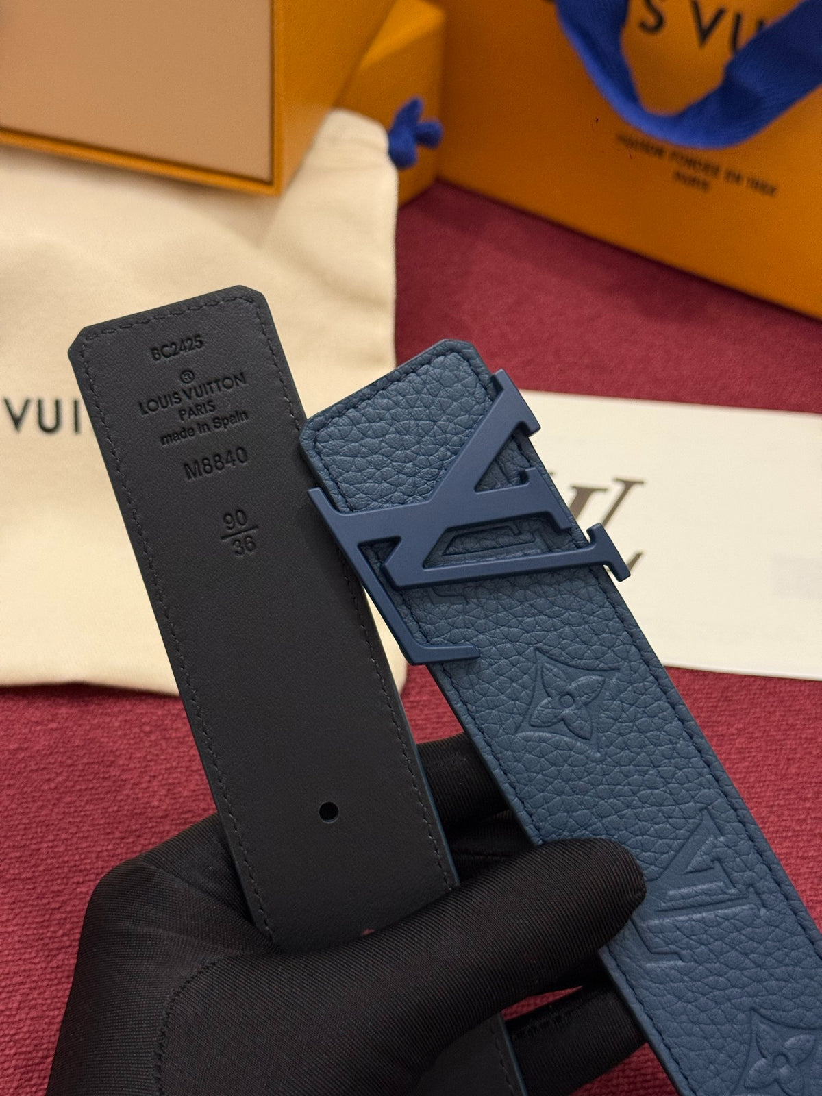 Louis Vuitton LV Taurillon 40MM Reversible Belt Navy Blue Hardware