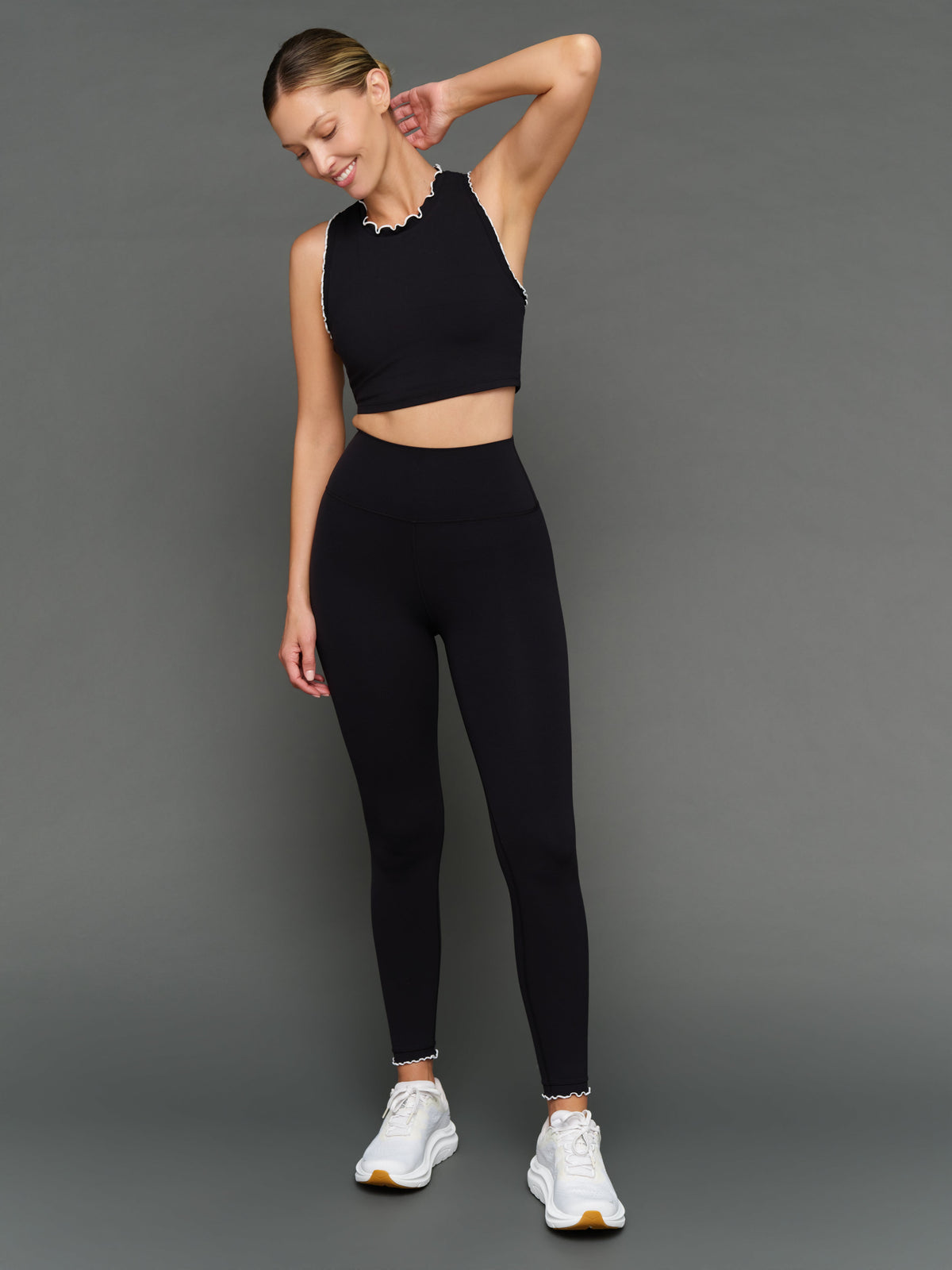 Contrast Scallop Edge Bra in Melt - Black/White