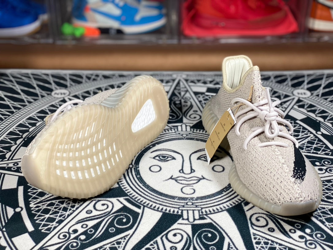 YEEZY BOOST 350