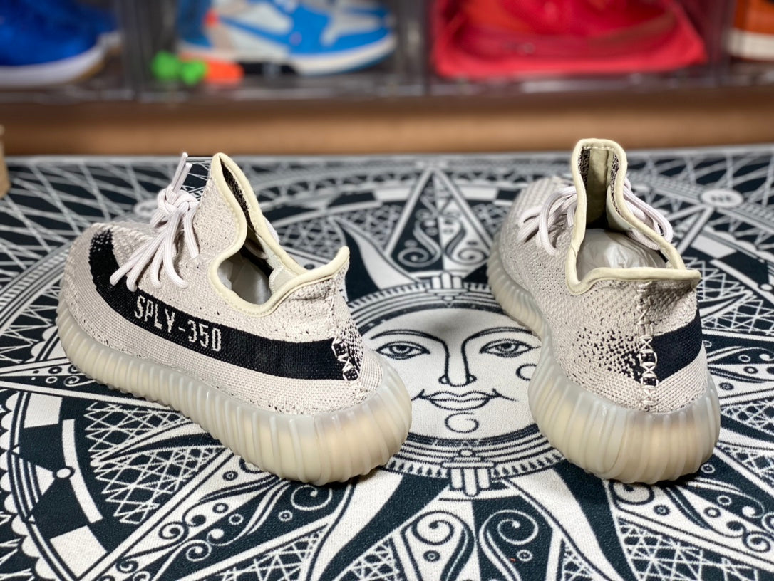 YEEZY BOOST 350