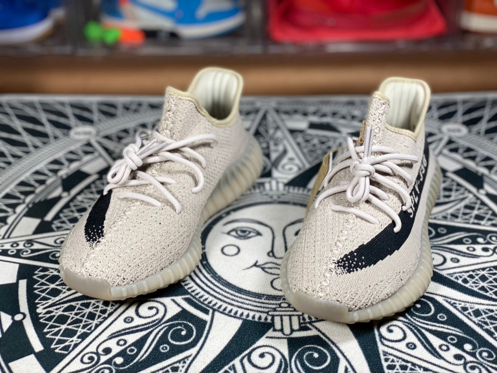 YEEZY BOOST 350