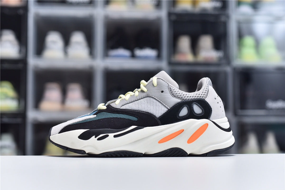 YEEZY BOOST 700