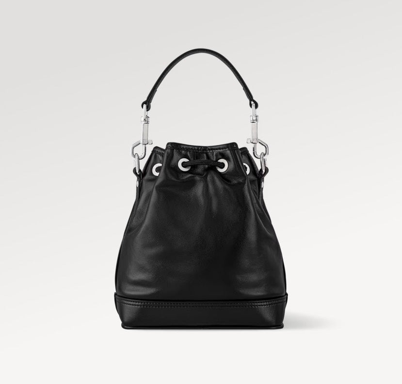 Louis Vuitton Noé Cargo Bucket Bag Glossy Calfskin Black