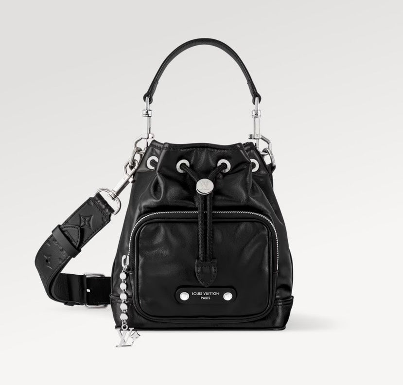 Louis Vuitton Noé Cargo Bucket Bag Glossy Calfskin Black