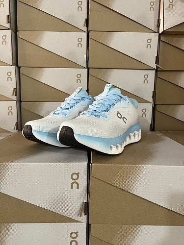 On Cloudsurfer White/Ice/Blue