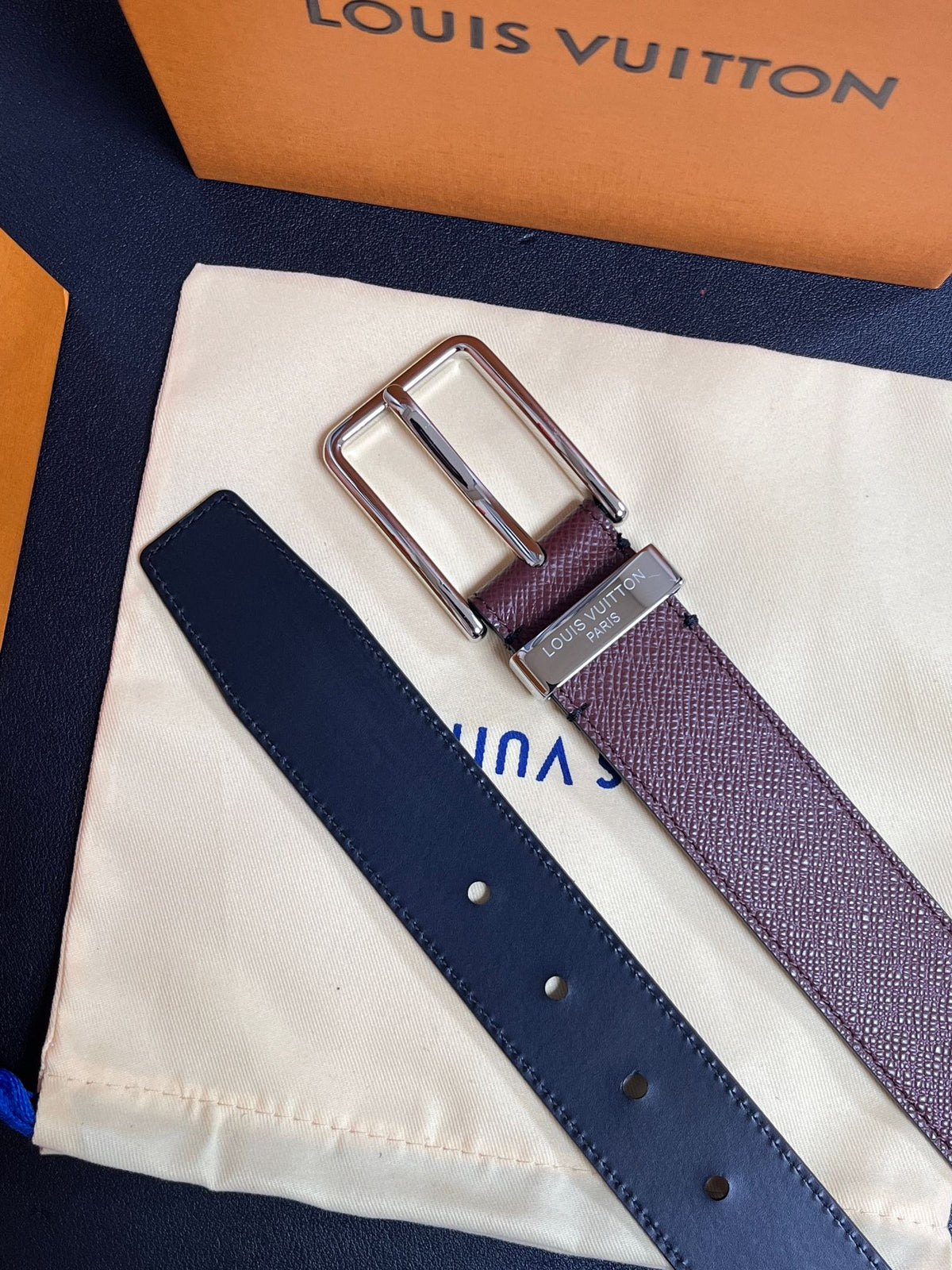Louis Vuitton Ceinture Classique Taiga Bordeaux Gold Buckle 35mm