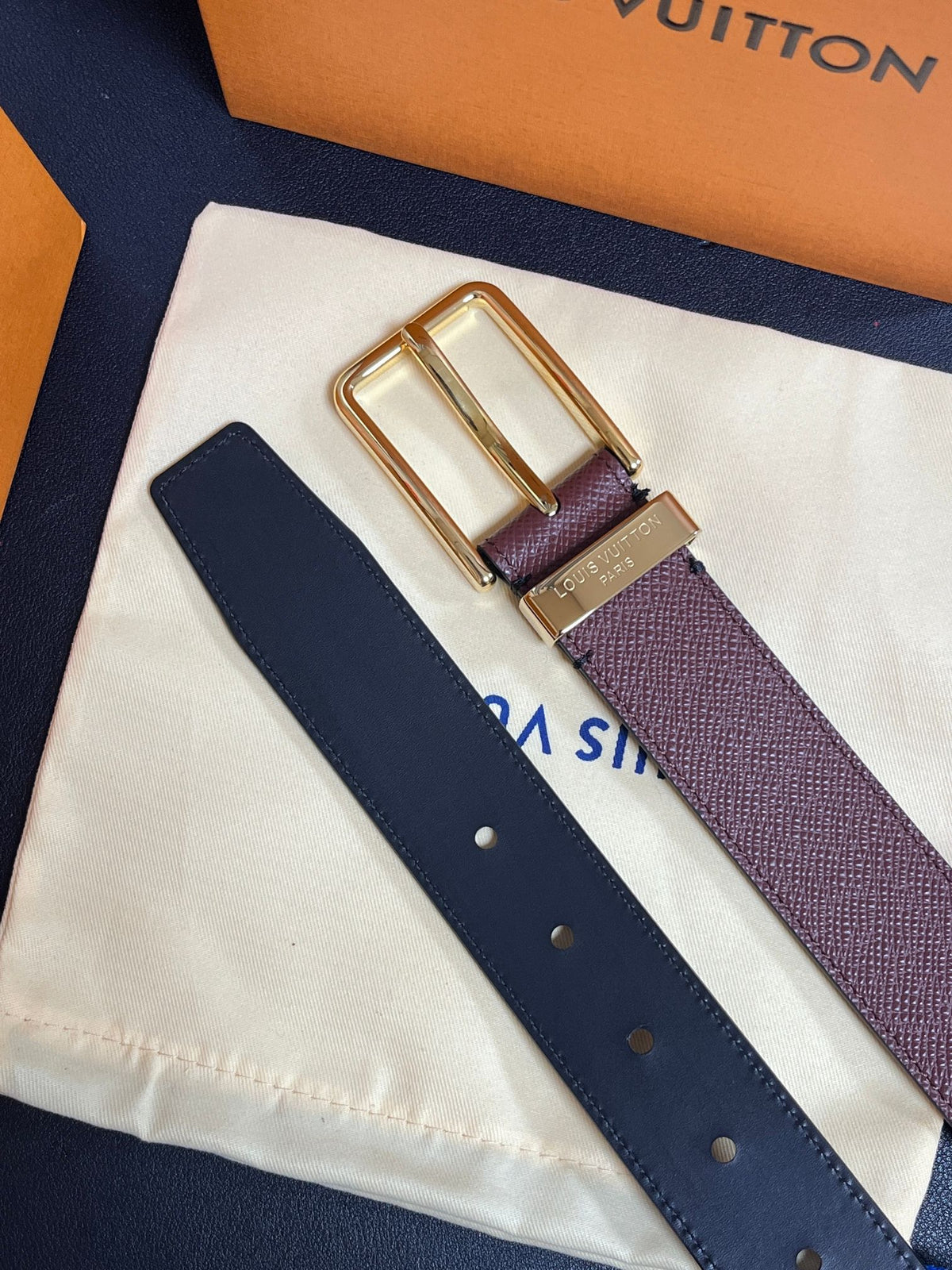 Louis Vuitton Ceinture Classique Taiga Bordeaux Gold Buckle 35mm