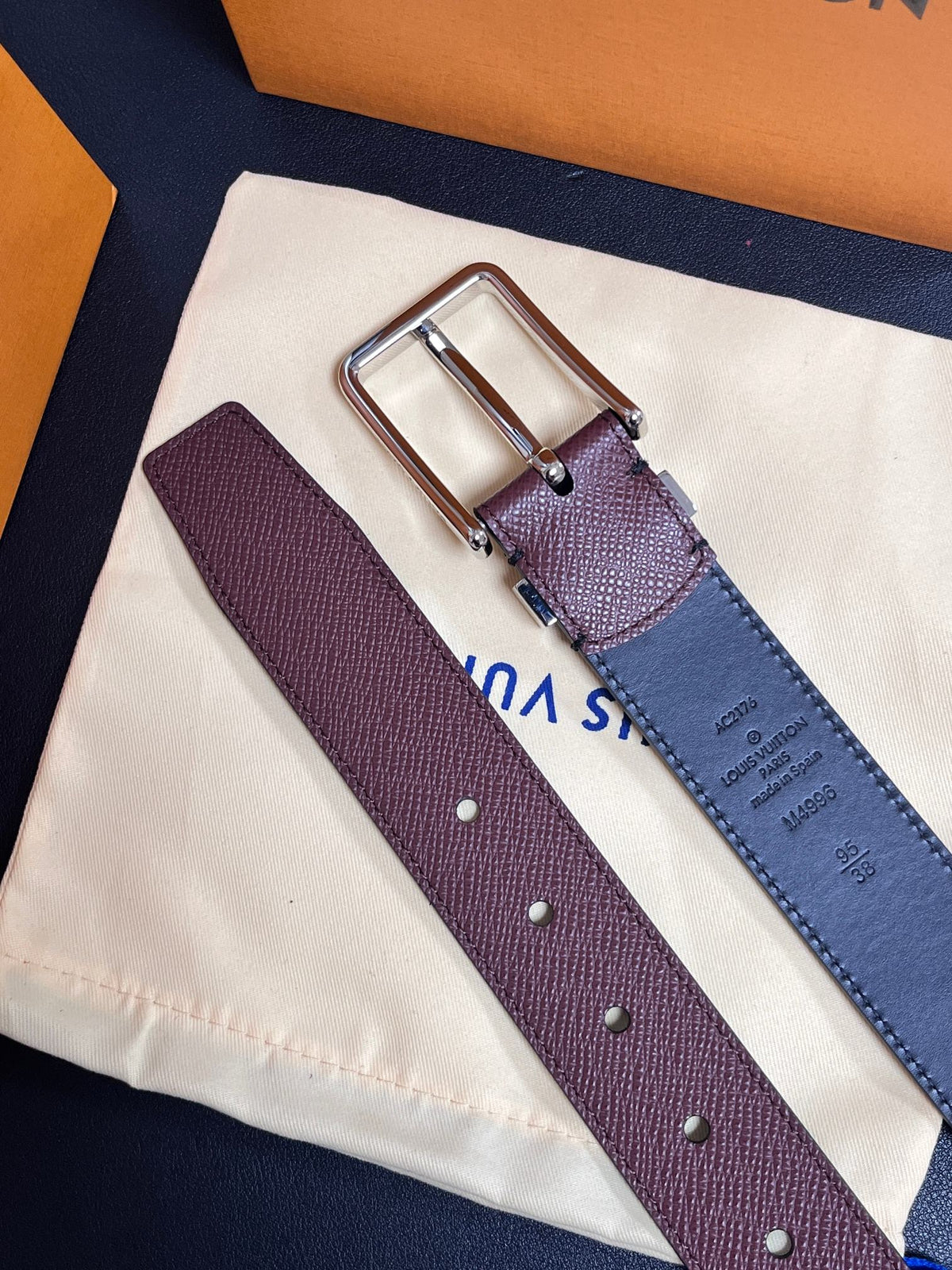 Louis Vuitton Ceinture Classique Taiga Bordeaux Gold Buckle 35mm